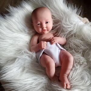 Berenguer Lifelike Newborn Girl Doll (No. 22-07)